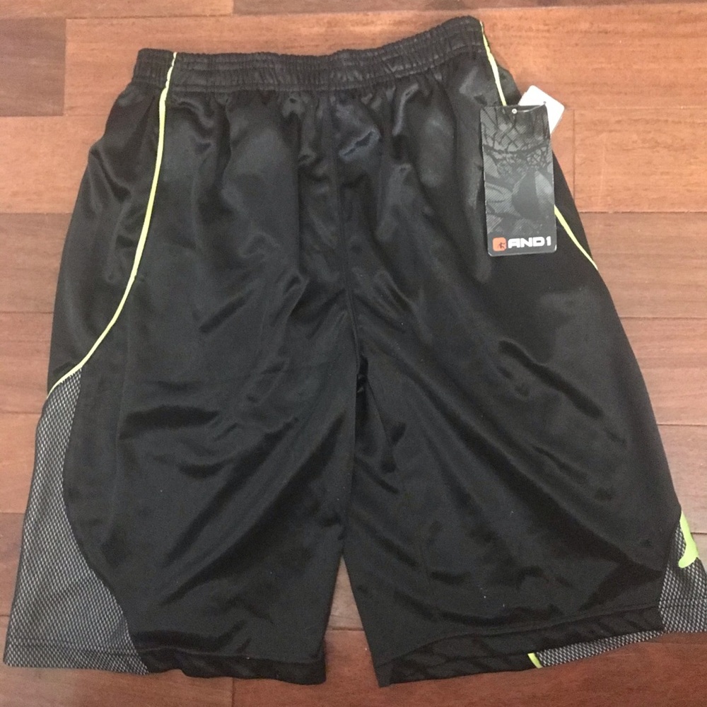 NWT AND1 Boys Black Basketball Shorts, size L